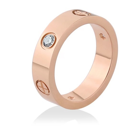 NEW Stainless Steel Screw LOVE Ring with Stone in Rose Gold - Picture 2 of 8